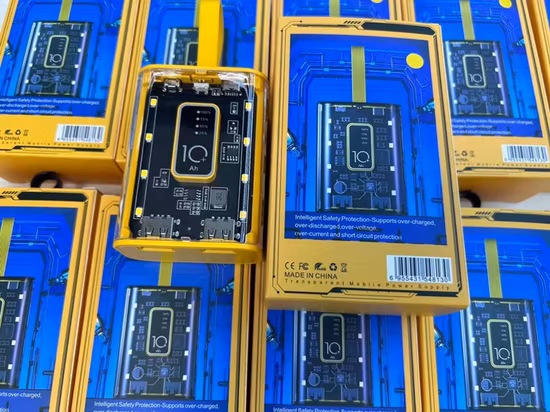 ホット販売 PD 22.5 ワット優れた充電プロトコルサイバーパンク透明電源銀行 10000mAh 電話用